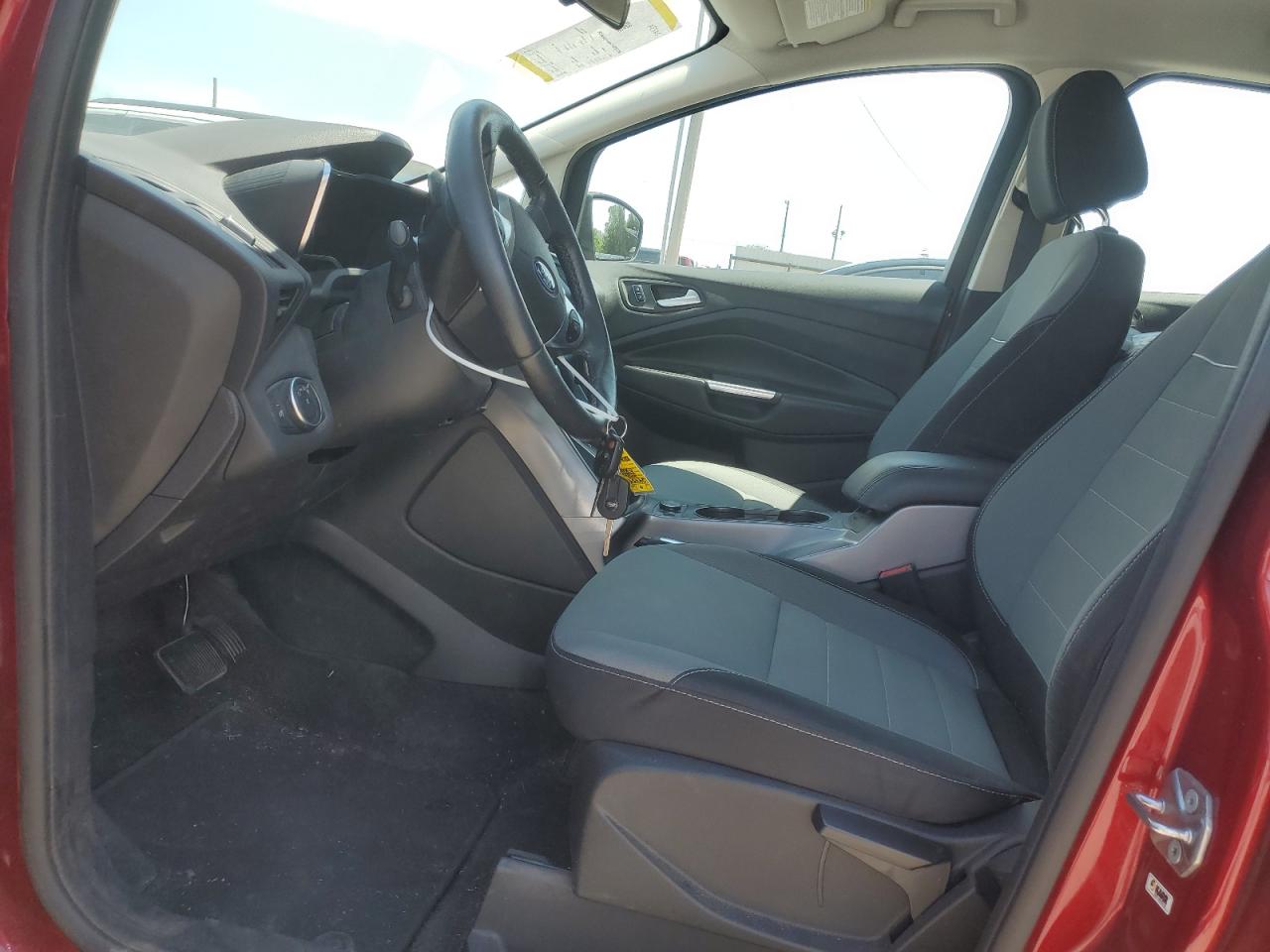 1FADP5AU0FL114010 2015 Ford C-Max Se