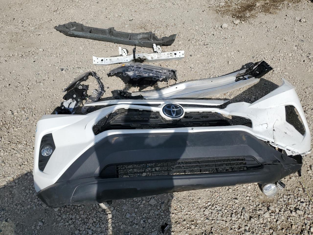 2T3R1RFV7MC209220 2021 Toyota Rav4 Xle