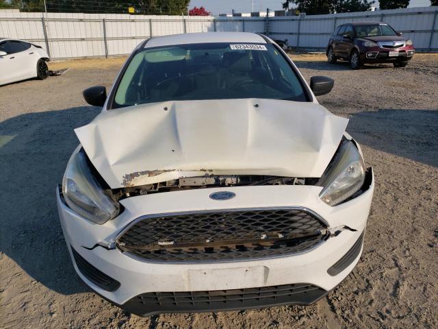 2015 Ford Focus S VIN: 1FADP3E25FL300655 Lot: 62343534