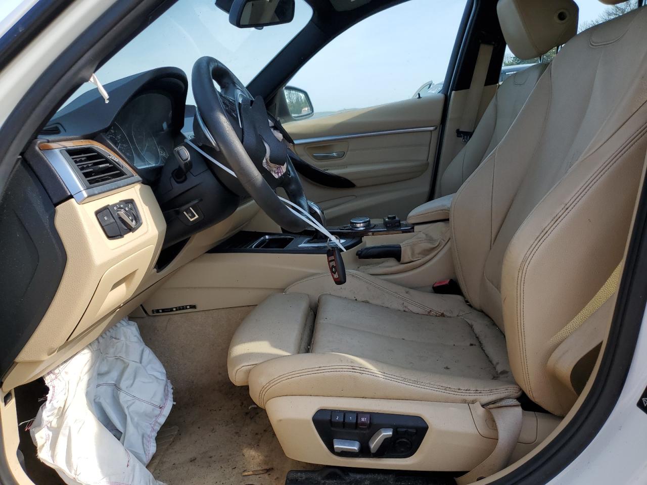 WBA8E3G54GNT79442 2016 BMW 328 Xi Sulev