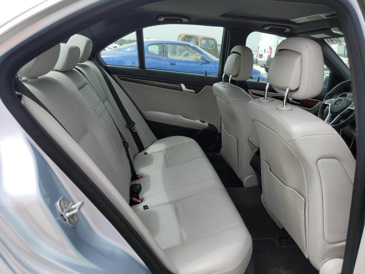 WDDGF4HB7DA765674 2013 Mercedes-Benz C 250