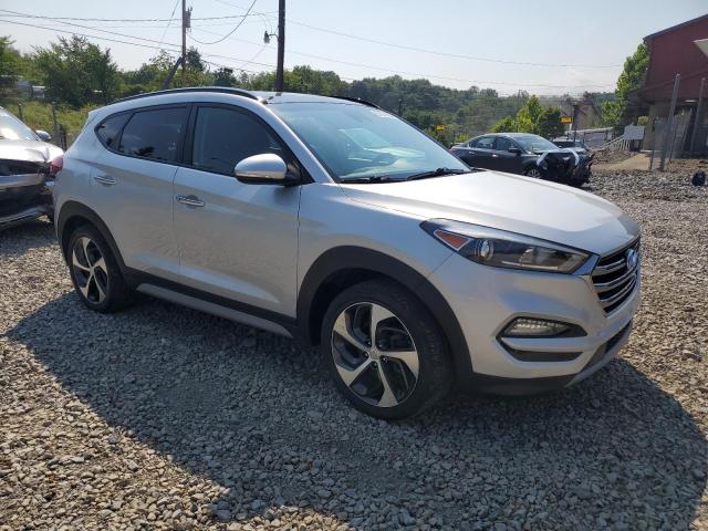 KM8J3CA29JU669502 2018 Hyundai Tucson Value