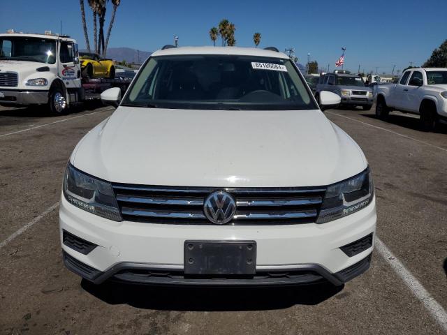 VIN 3VV3B7AX9KM071002 2019 Volkswagen Tiguan, SE no.5