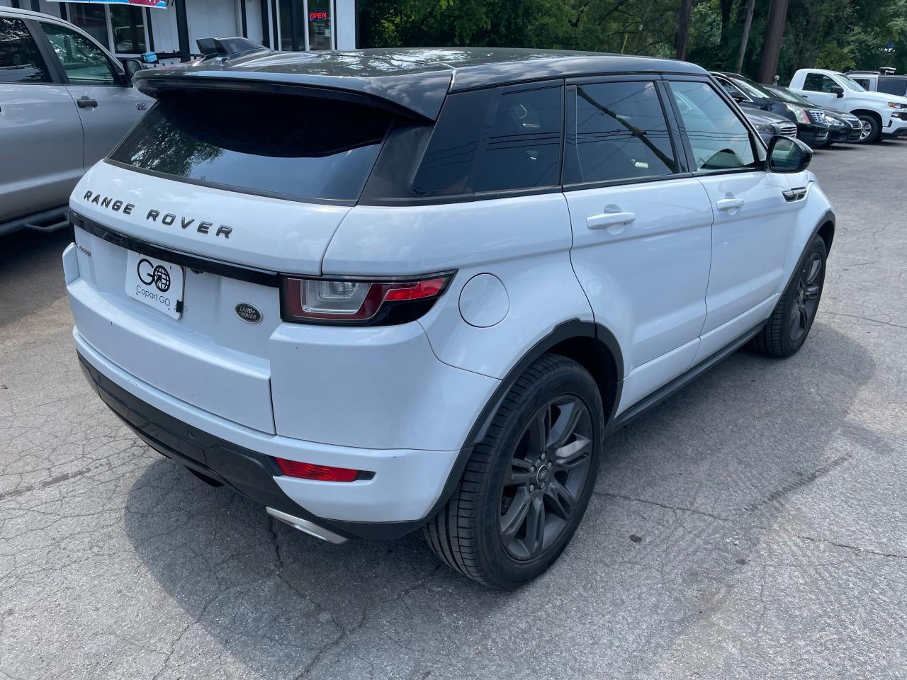 2018 Land Rover Range Rover Evoque Landmark Edition vin: SALVC2RX5JH322380