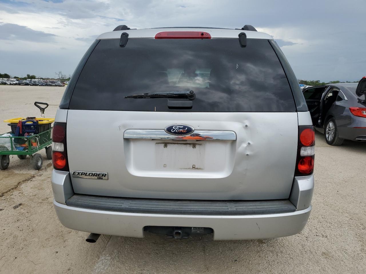 1FMEU6DE5AUA11567 2010 Ford Explorer Xlt