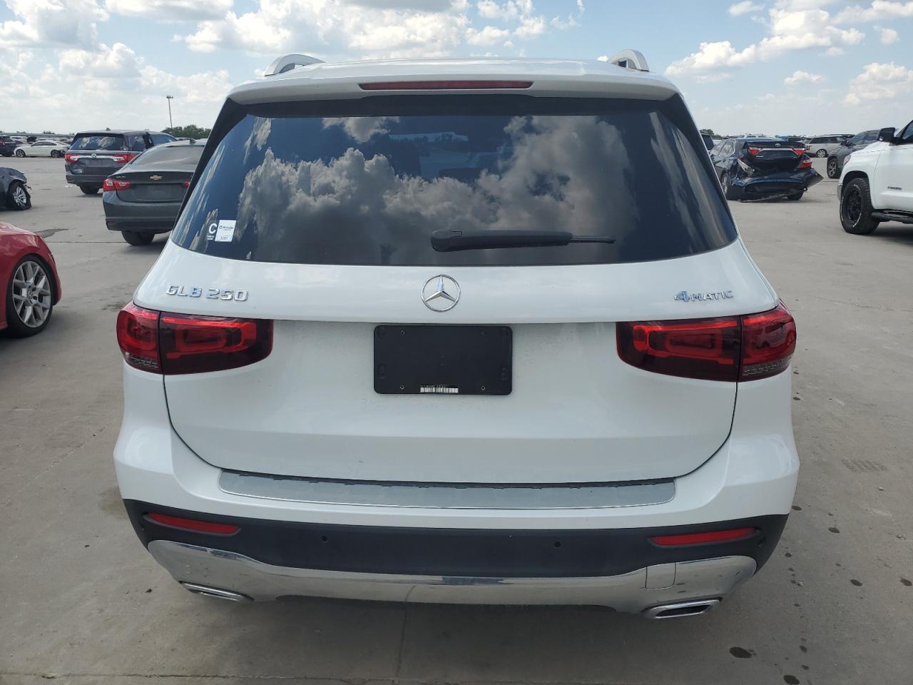 W1N4M4HBXLW023007 2020 Mercedes-Benz Glb 250 4Matic