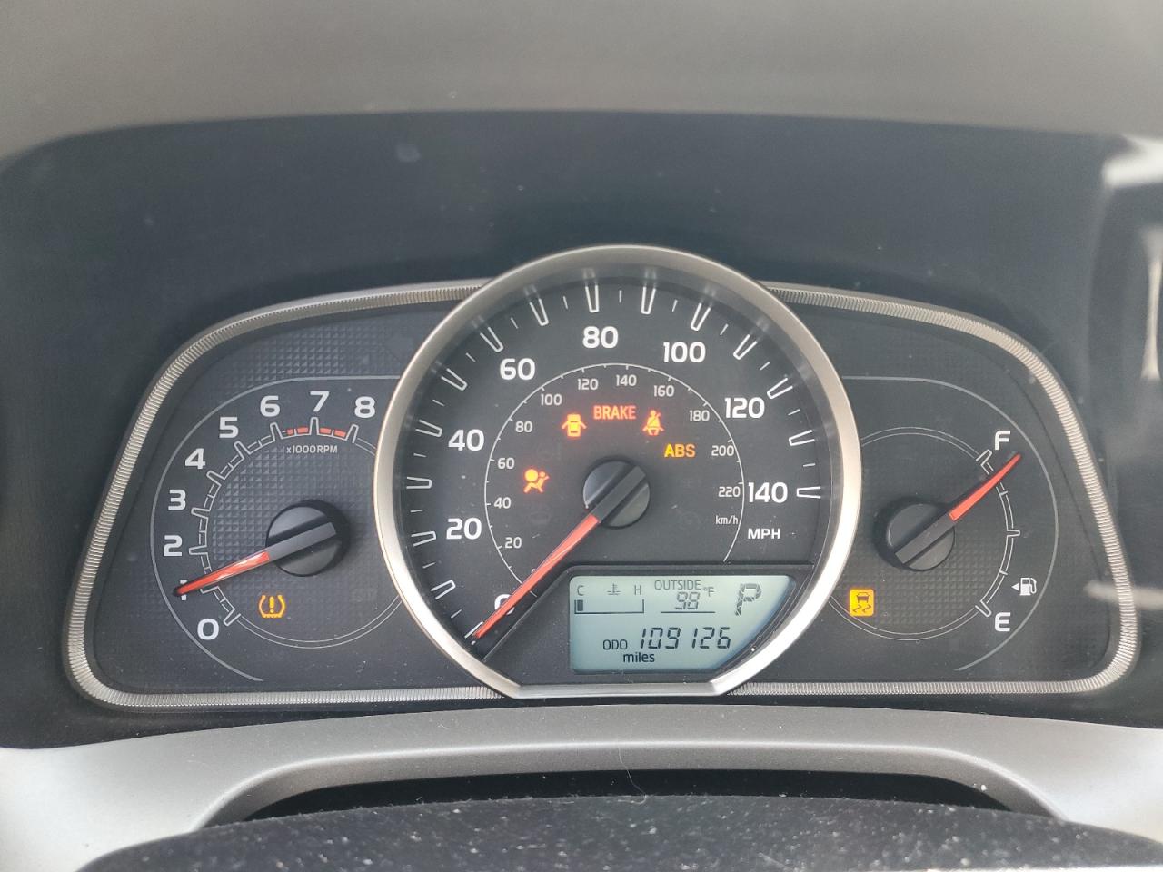 2T3ZFREV3FW196115 2015 Toyota Rav4 Le