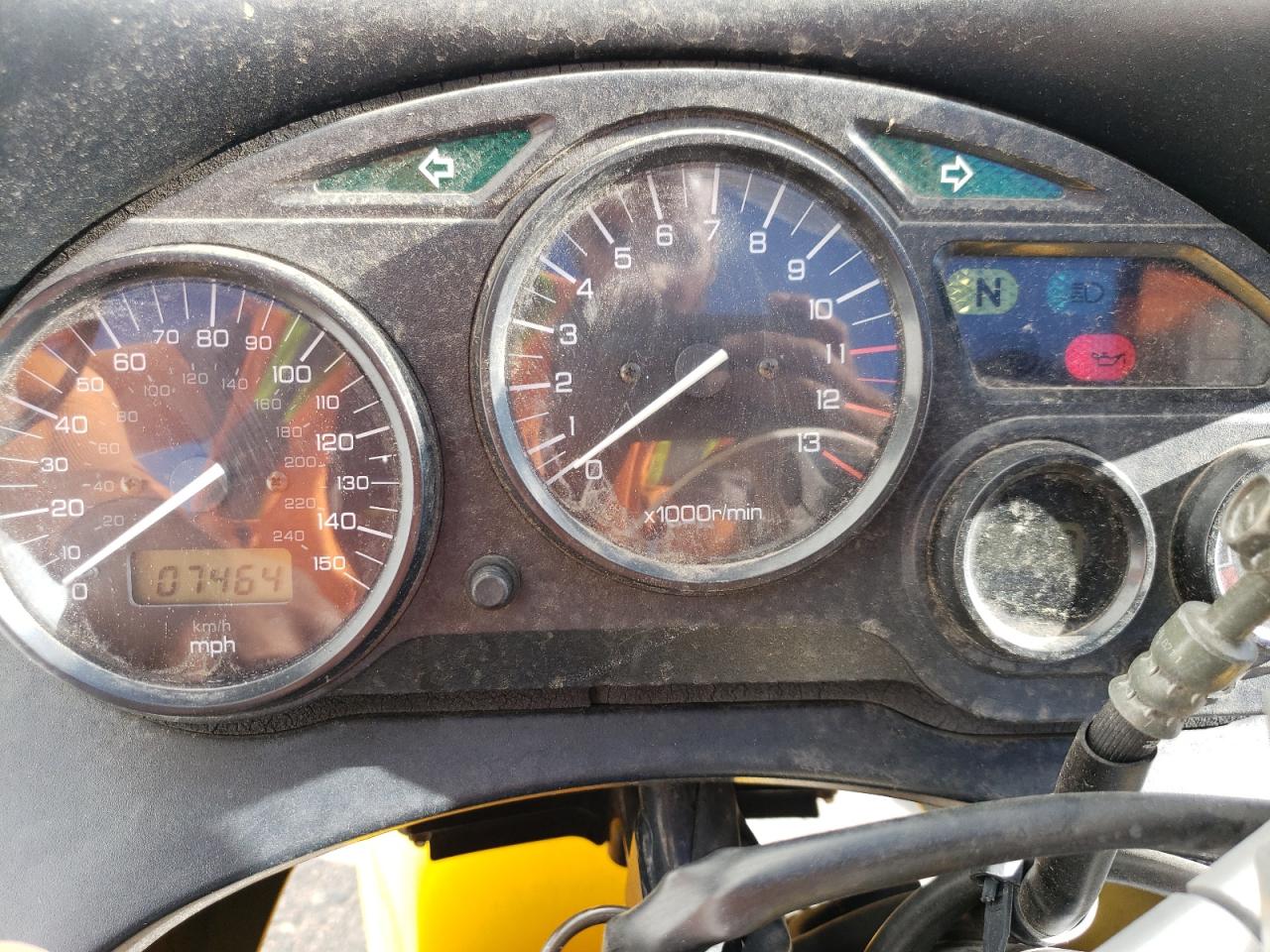 JS1GN79A512100602 2001 Suzuki Gsx600 F