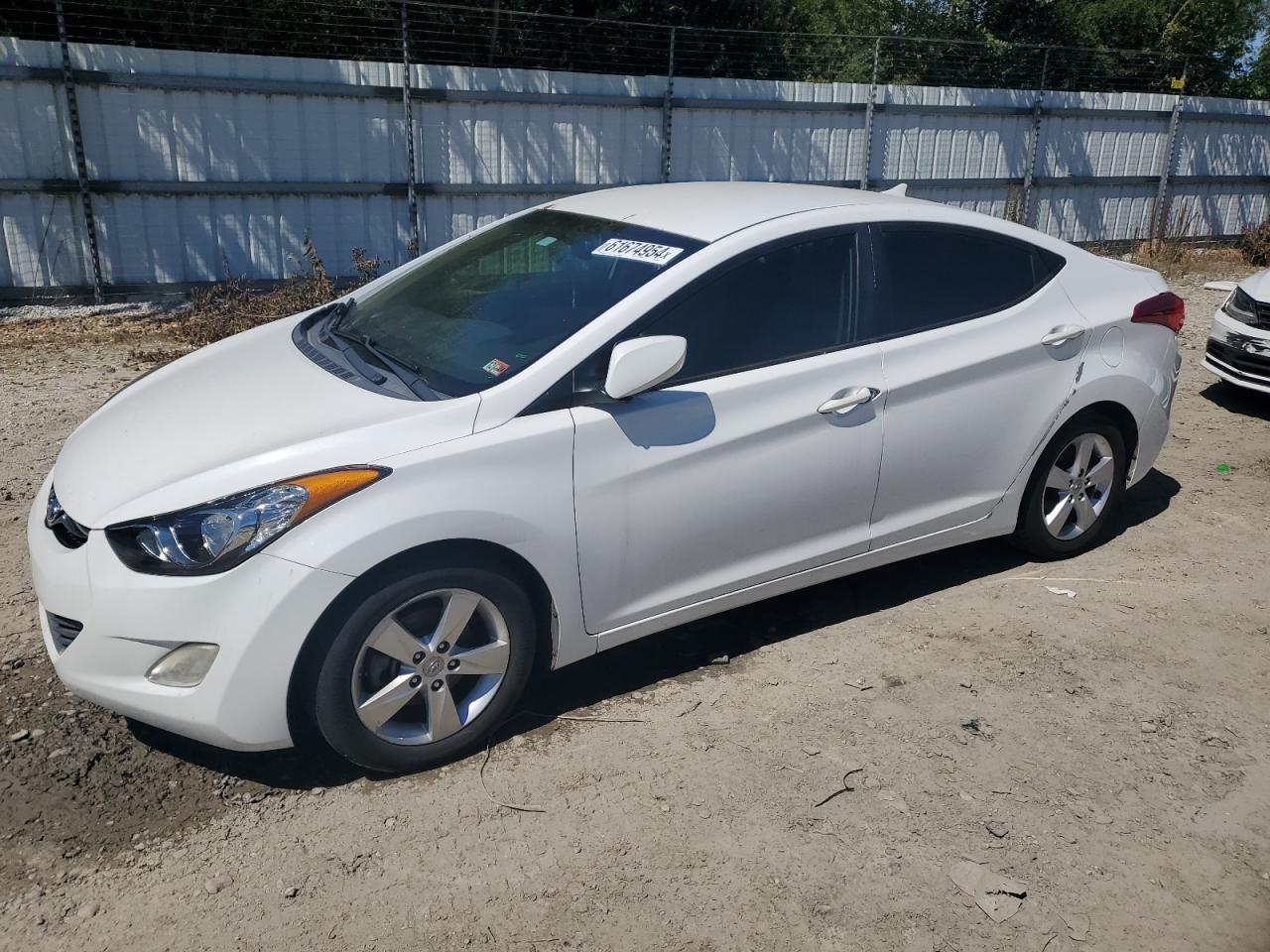 2013 Hyundai Elantra Gls vin: 5NPDH4AE7DH184812