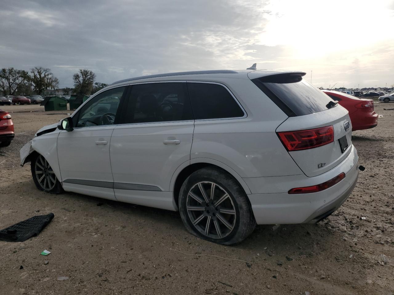 WA1LHAF73HD040037 2017 Audi Q7 Premium Plus