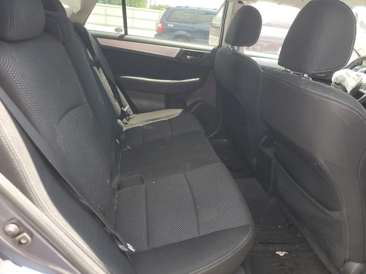 4S4BSACC2H3370743 2017 Subaru Outback 2.5I Premium