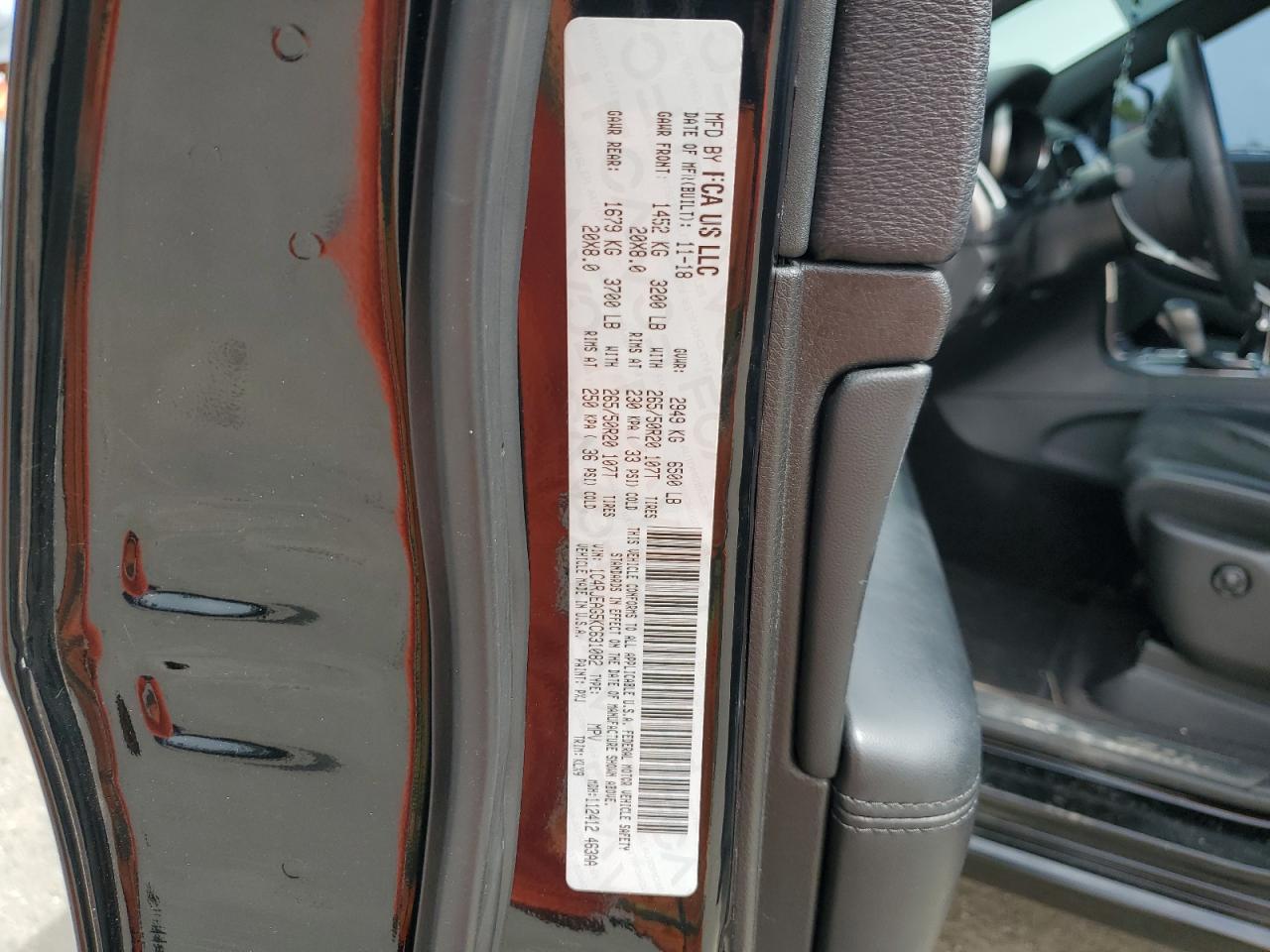 1C4RJEAG5KC631082 2019 Jeep Grand Cherokee Laredo