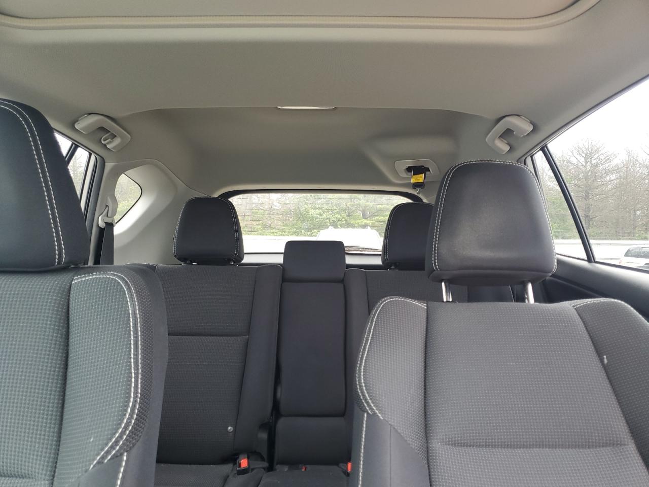 2T3RFREV6HW665670 2017 Toyota Rav4 Xle