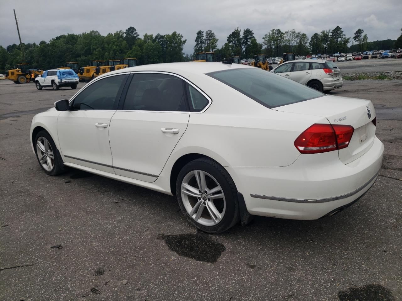 2013 Volkswagen Passat Se vin: 1VWBN7A37DC127227