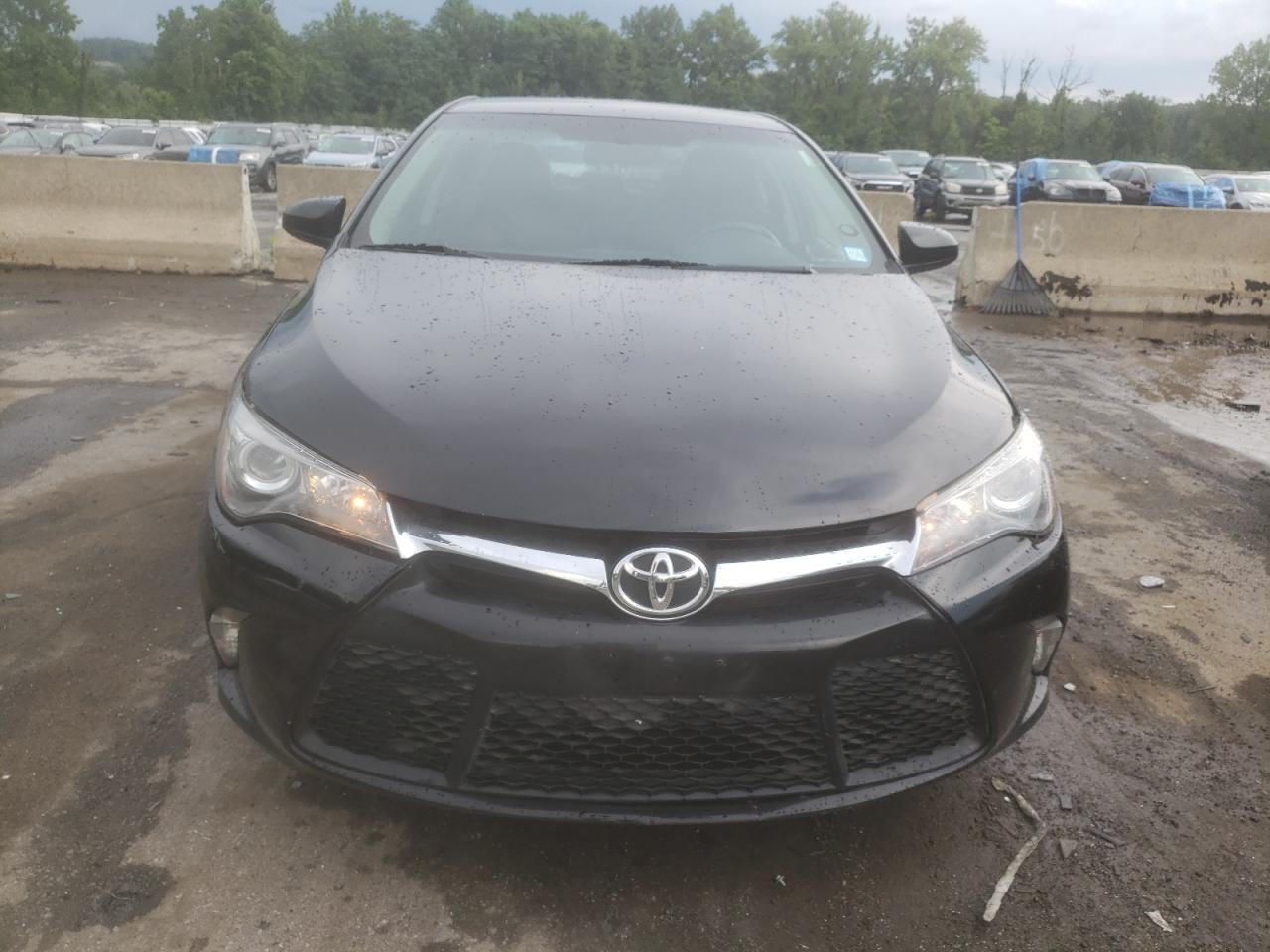 2017 Toyota Camry Le vin: 4T1BF1FK4HU686761