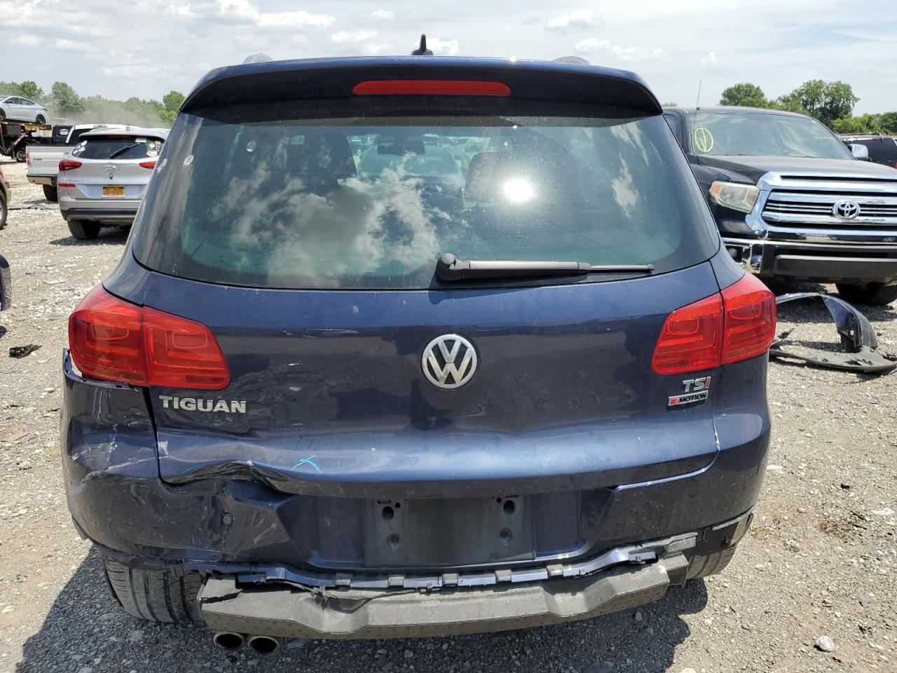 WVGBV7AX1GW057664 2016 Volkswagen Tiguan S