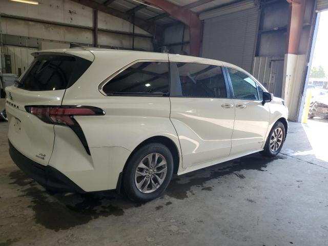 5TDYSKFC0MS017104 Toyota All Models SIENNA XLE 3