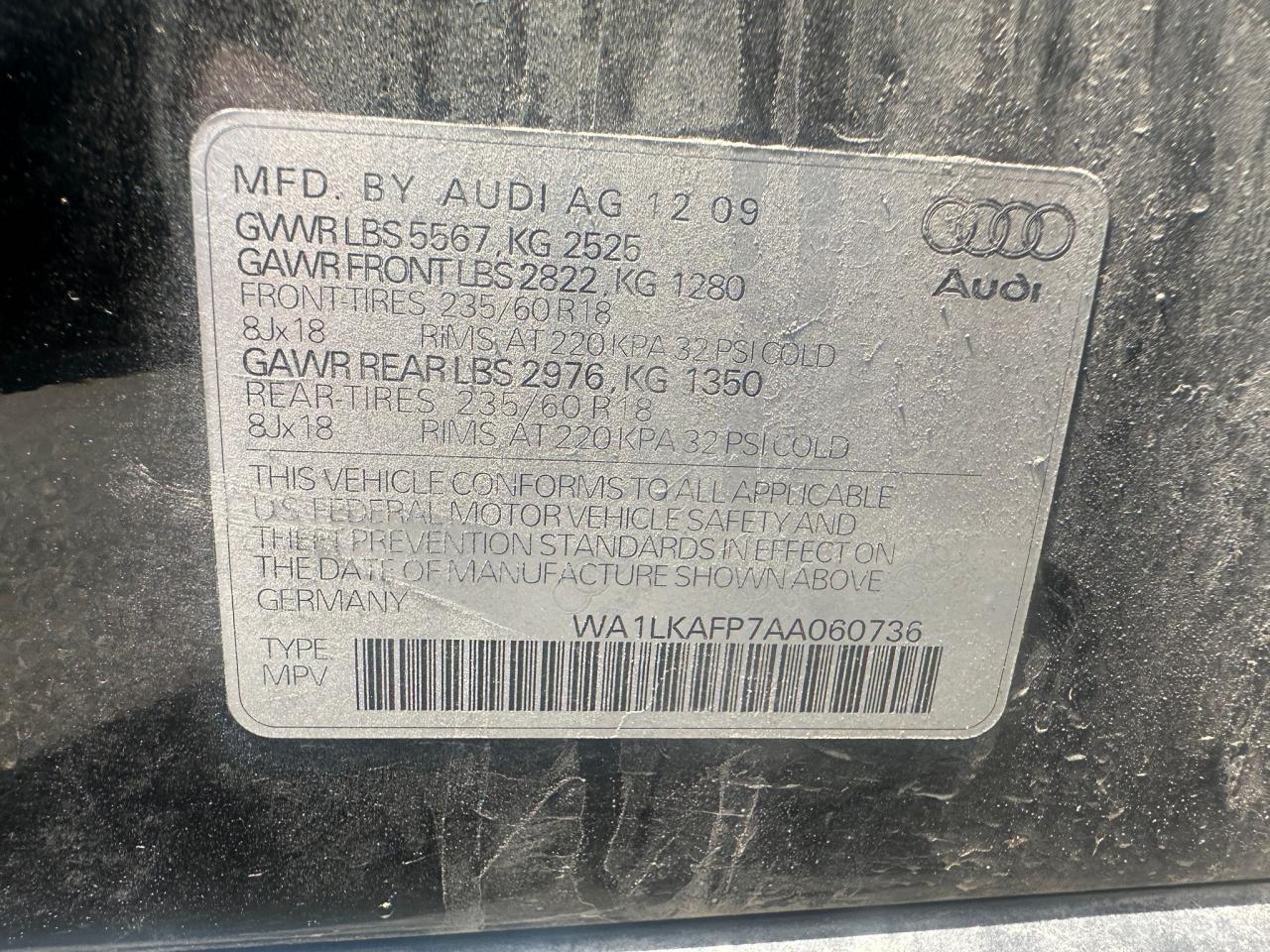 WA1LKAFP7AA060736 2010 Audi Q5 Premium