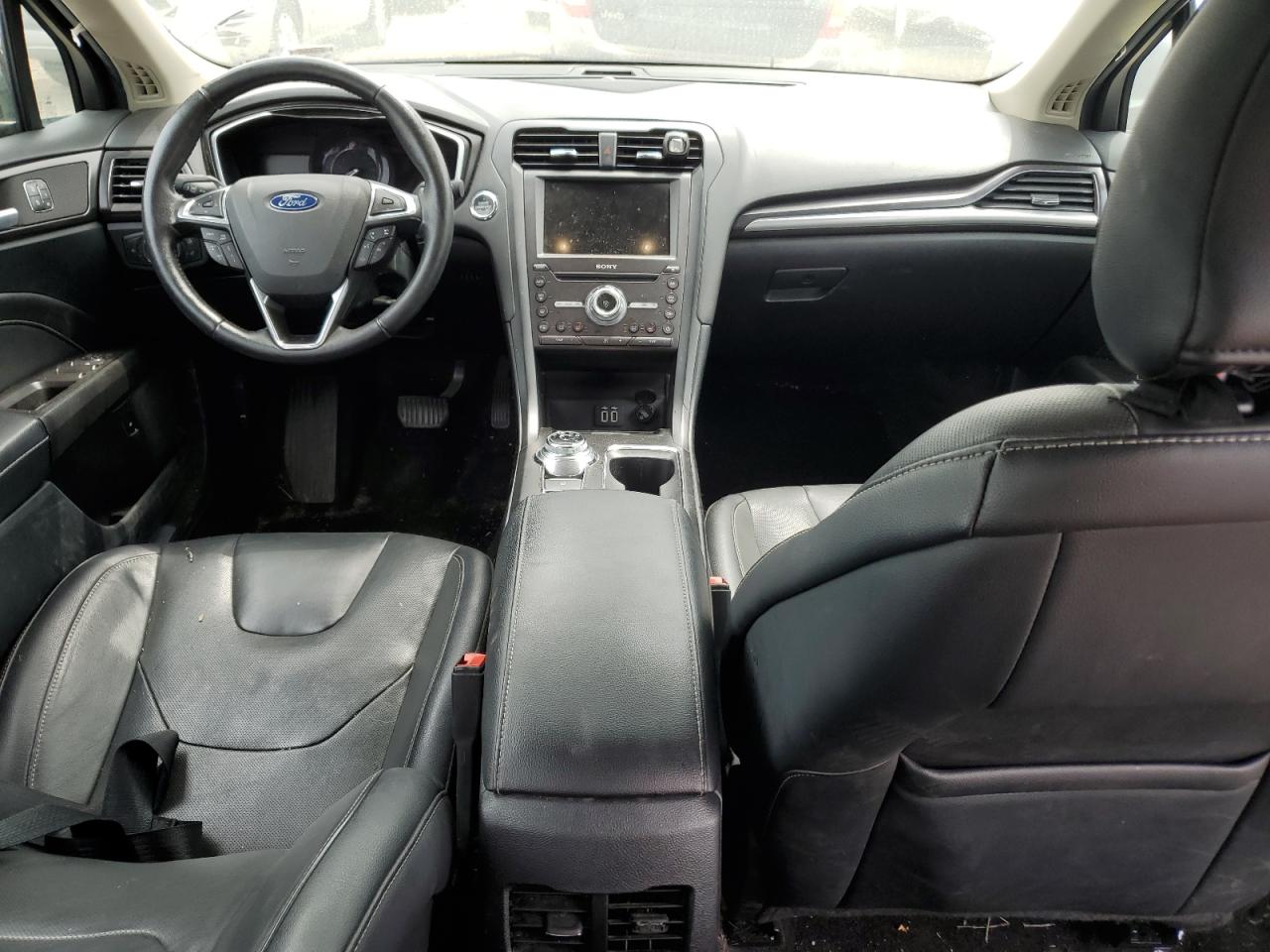 3FA6P0RU7KR275725 2019 Ford Fusion Titanium