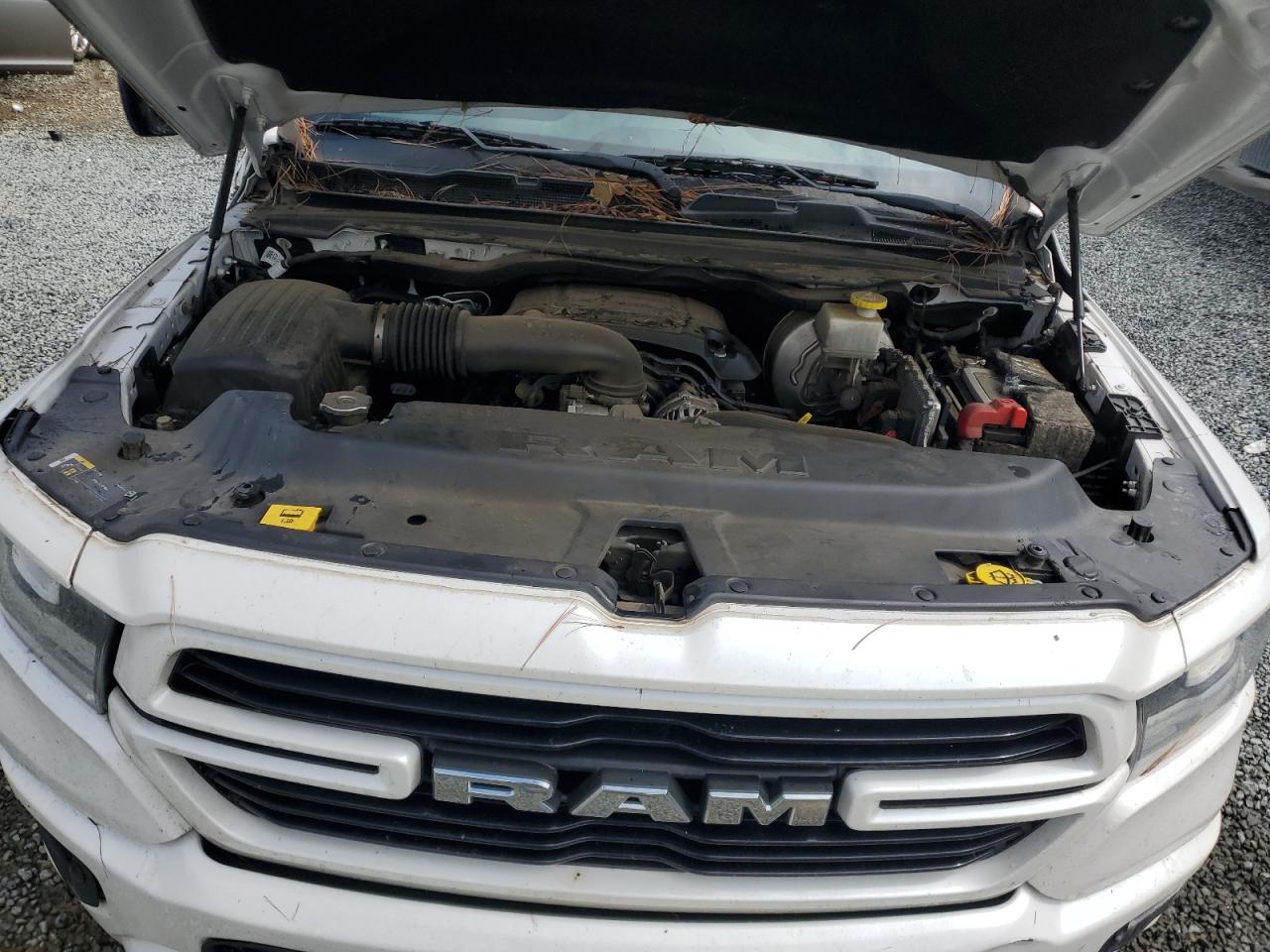 1C6RREJT8KN628243 2019 Ram 1500 Laramie