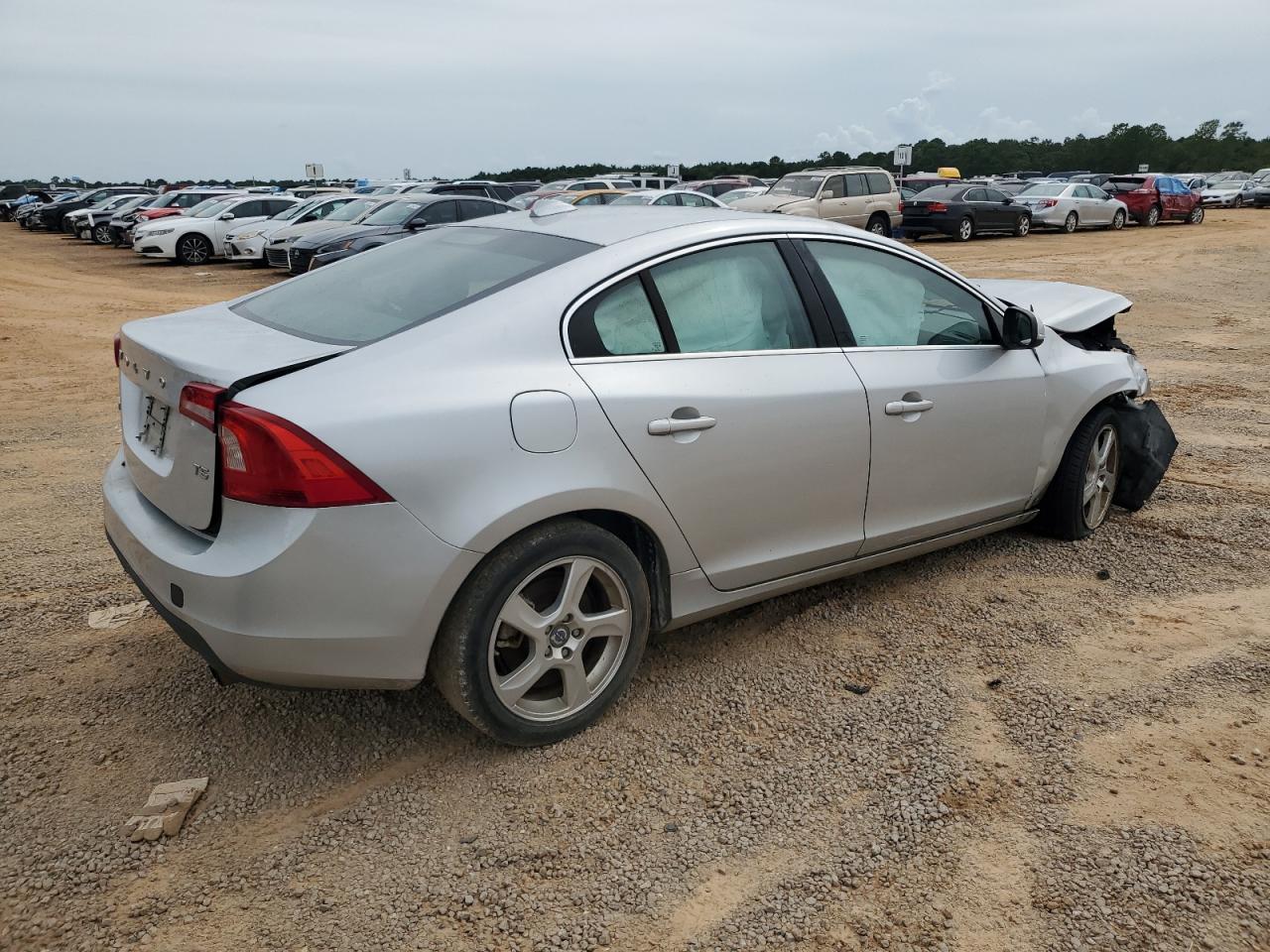 Lot #2701202382 2012 VOLVO S60 T5