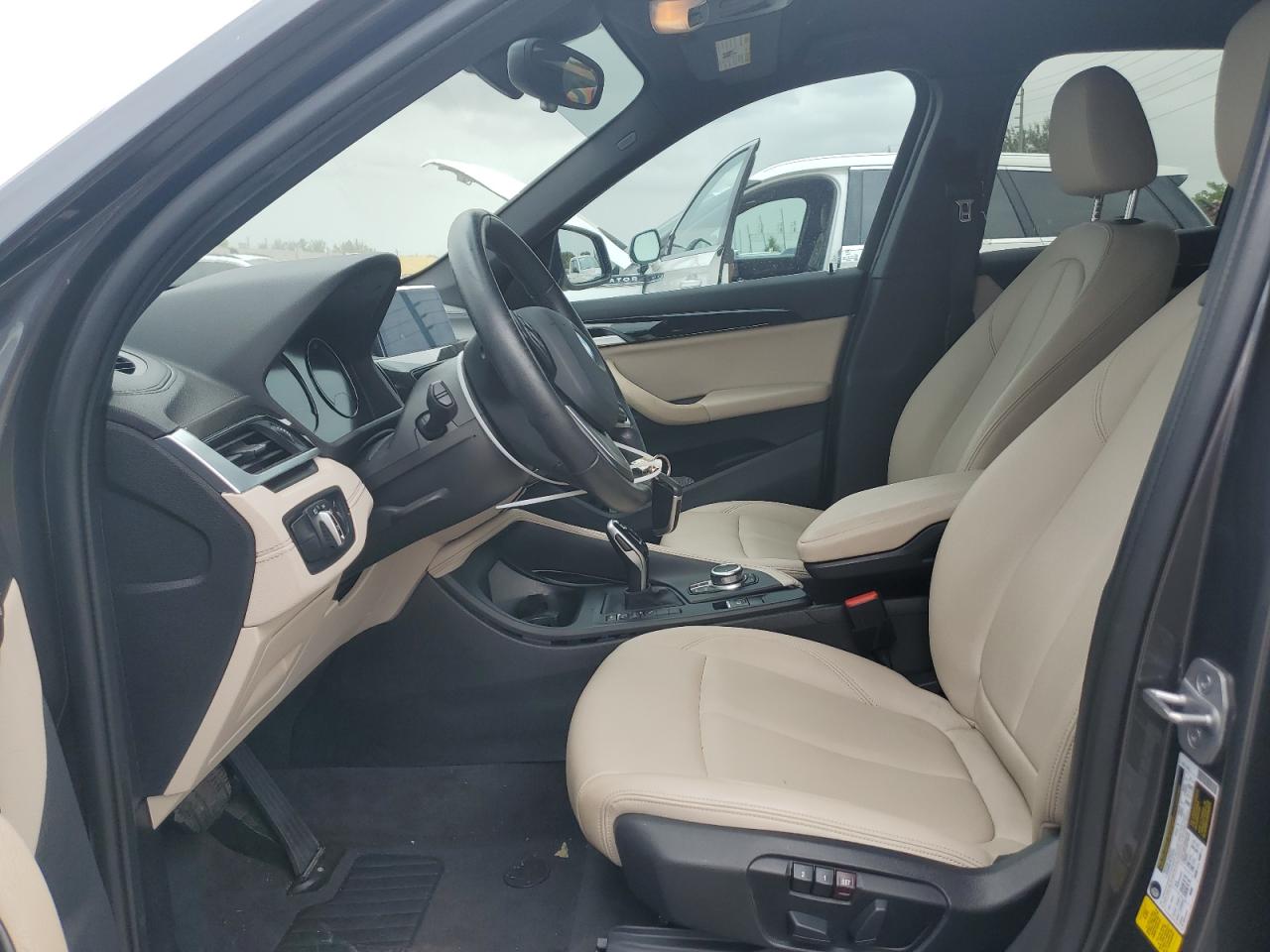 WBXJG7C02M5T17729 2021 BMW X1 Sdrive28I