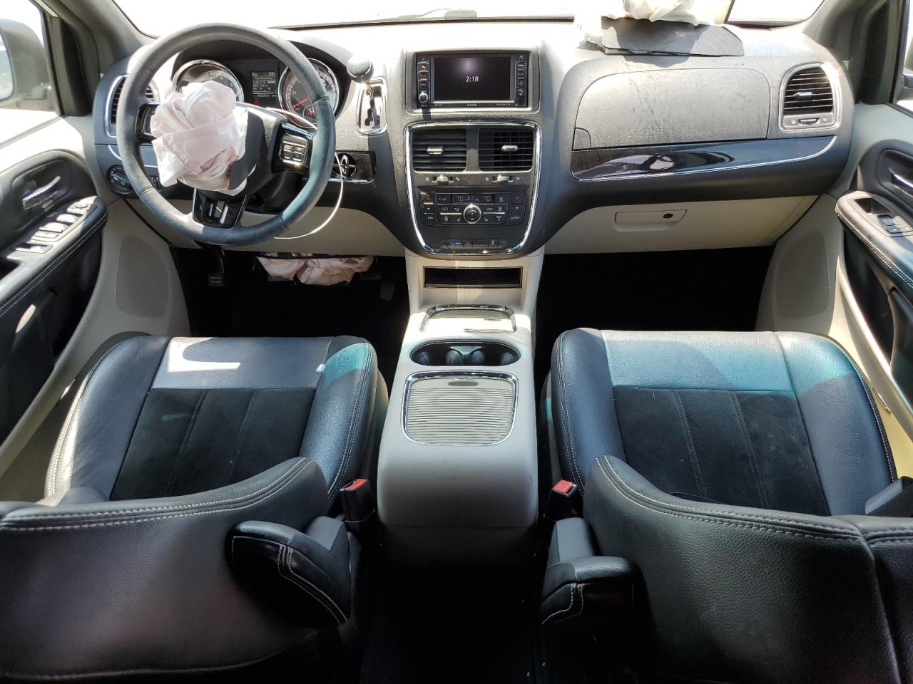 2017 Dodge Grand Caravan Sxt vin: 2C4RDGCG1HR705890