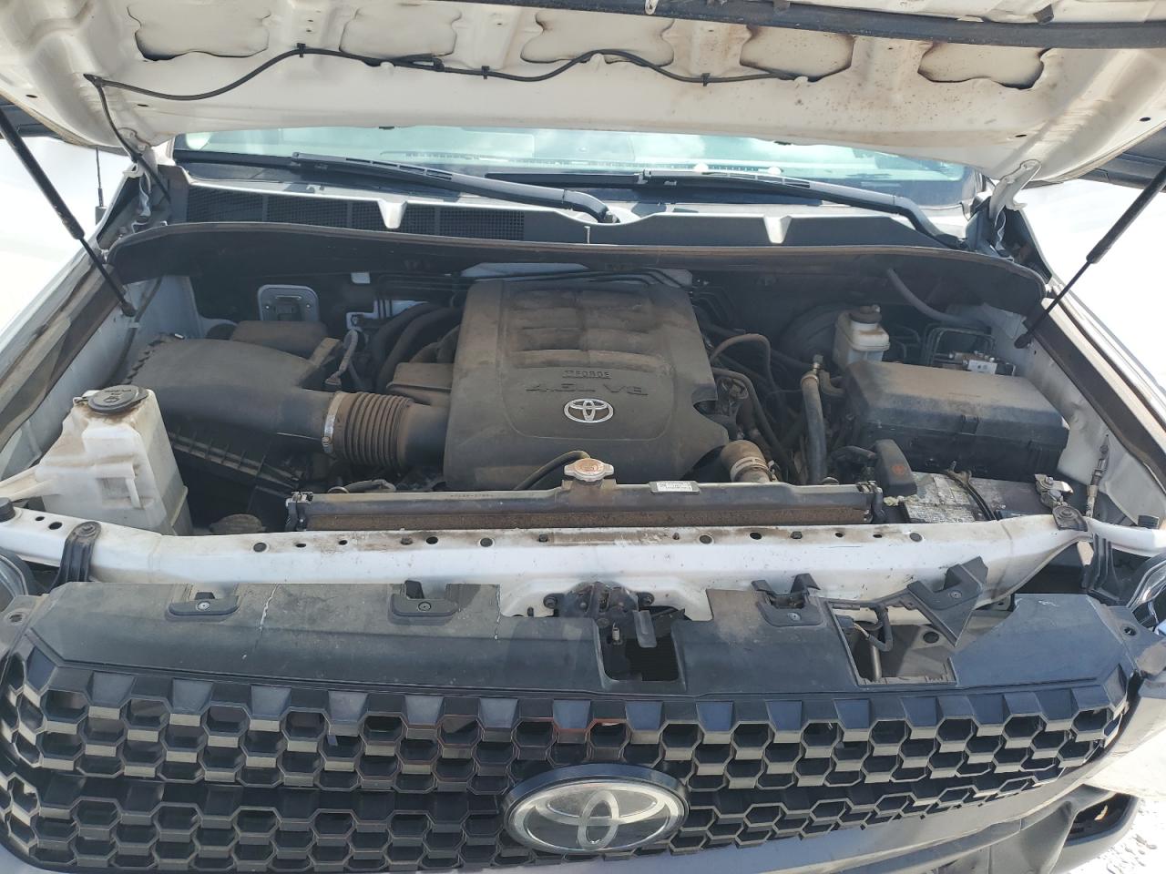 5TFRM5F13JX128668 2018 Toyota Tundra Double Cab Sr/Sr5