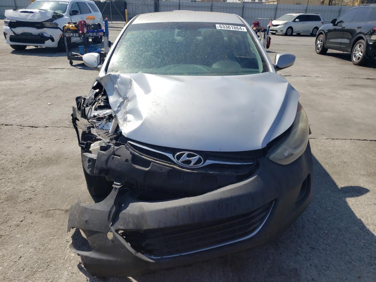 2012 Hyundai Elantra Gls vin: 5NPDH4AE6CH138189