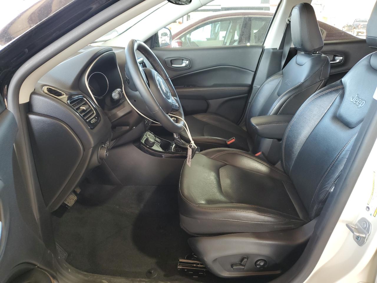 3C4NJDCB7JT301599 2018 Jeep Compass Limited