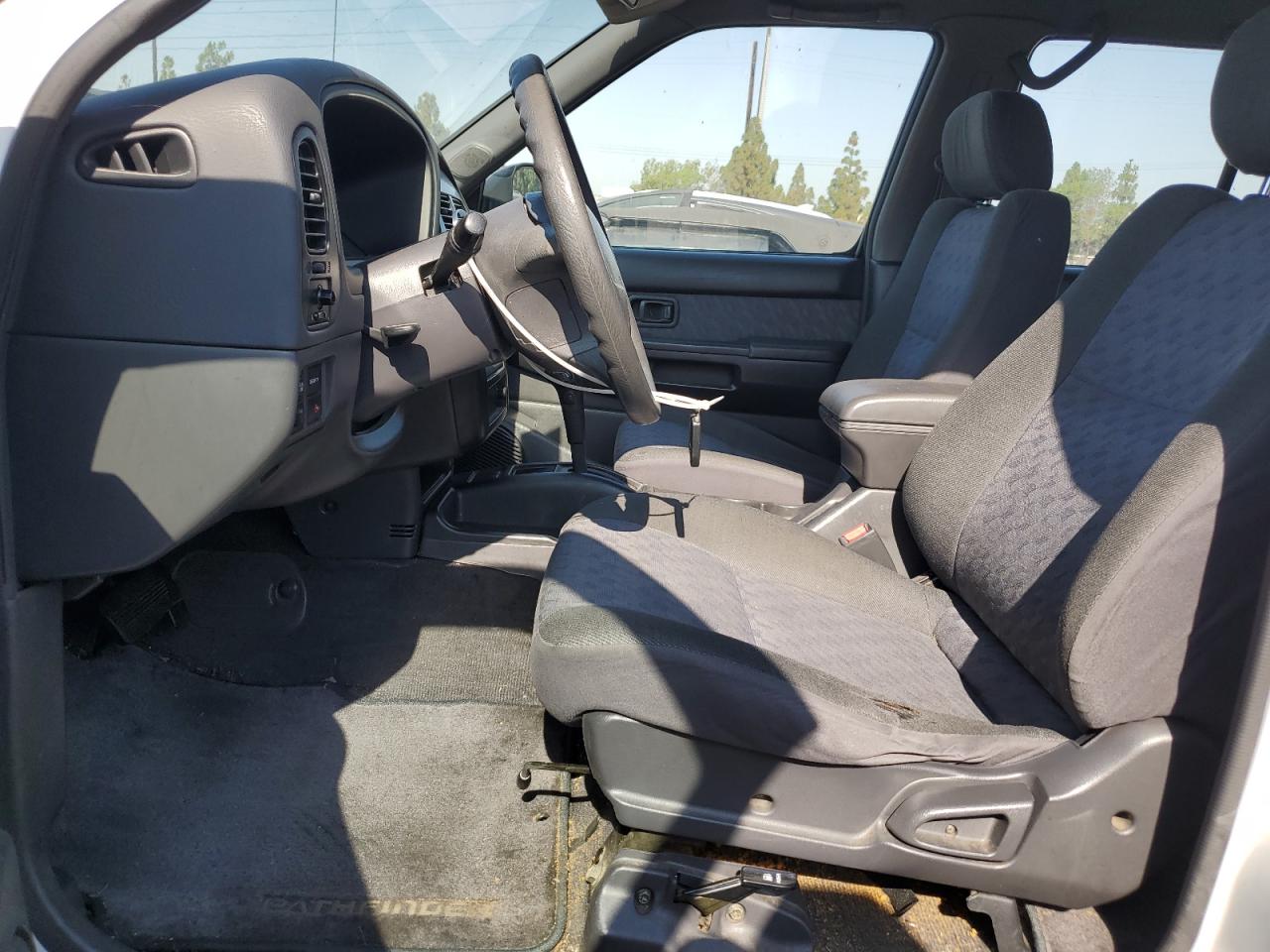 JN8AR05S3WW285694 1998 Nissan Pathfinder Xe