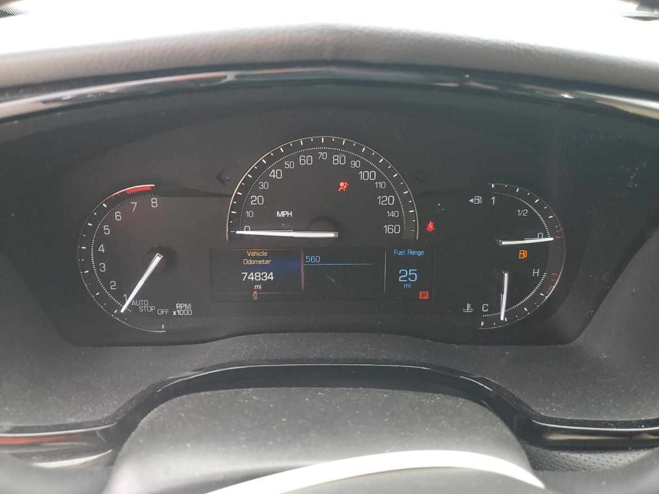 1GYKNARSXJZ240121 2018 Cadillac Xt5