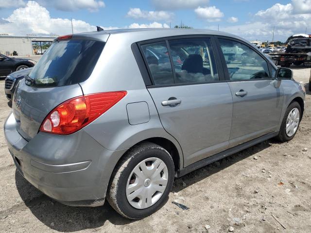 2011 Nissan Versa - Image 3