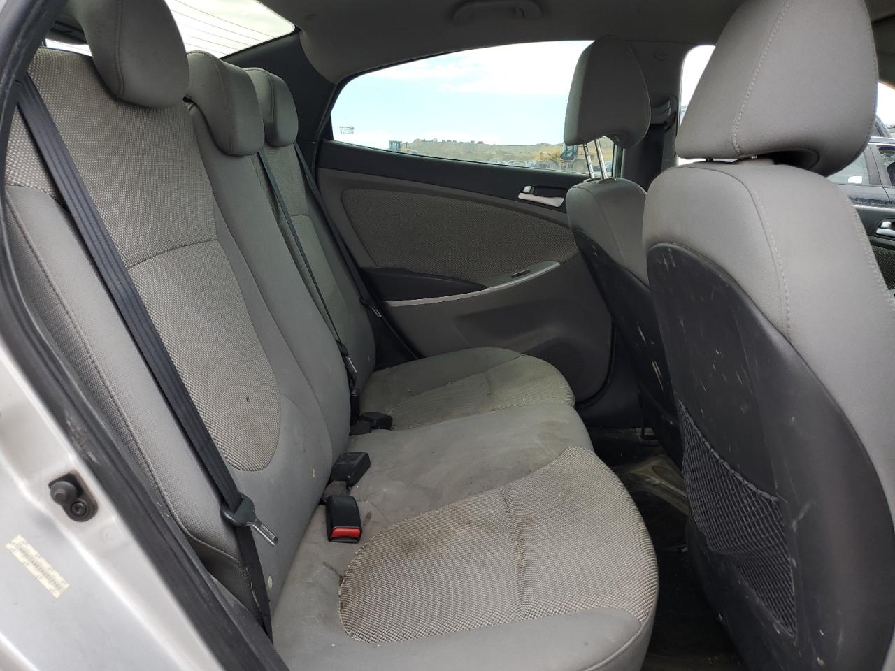 KMHCT4AE2DU317102 2013 Hyundai Accent Gls