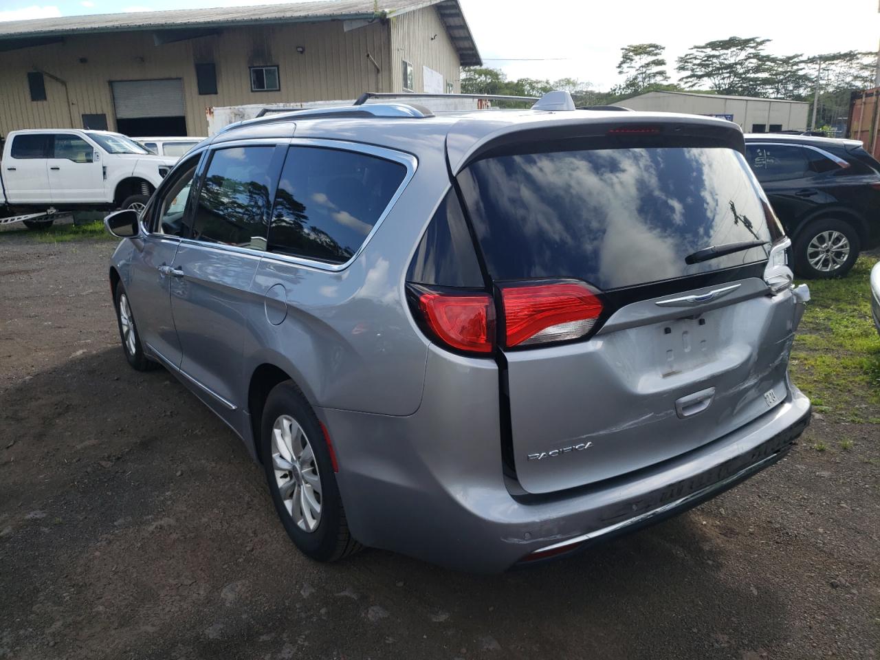 Lot #2824534729 2019 CHRYSLER PACIFICA T