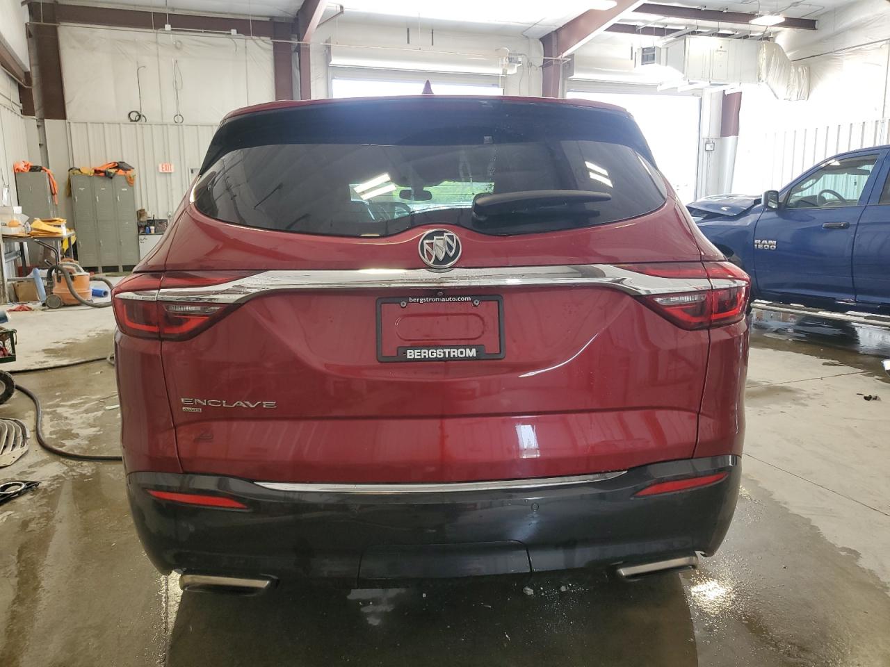 5GAEVAKW9MJ122842 2021 Buick Enclave Essence