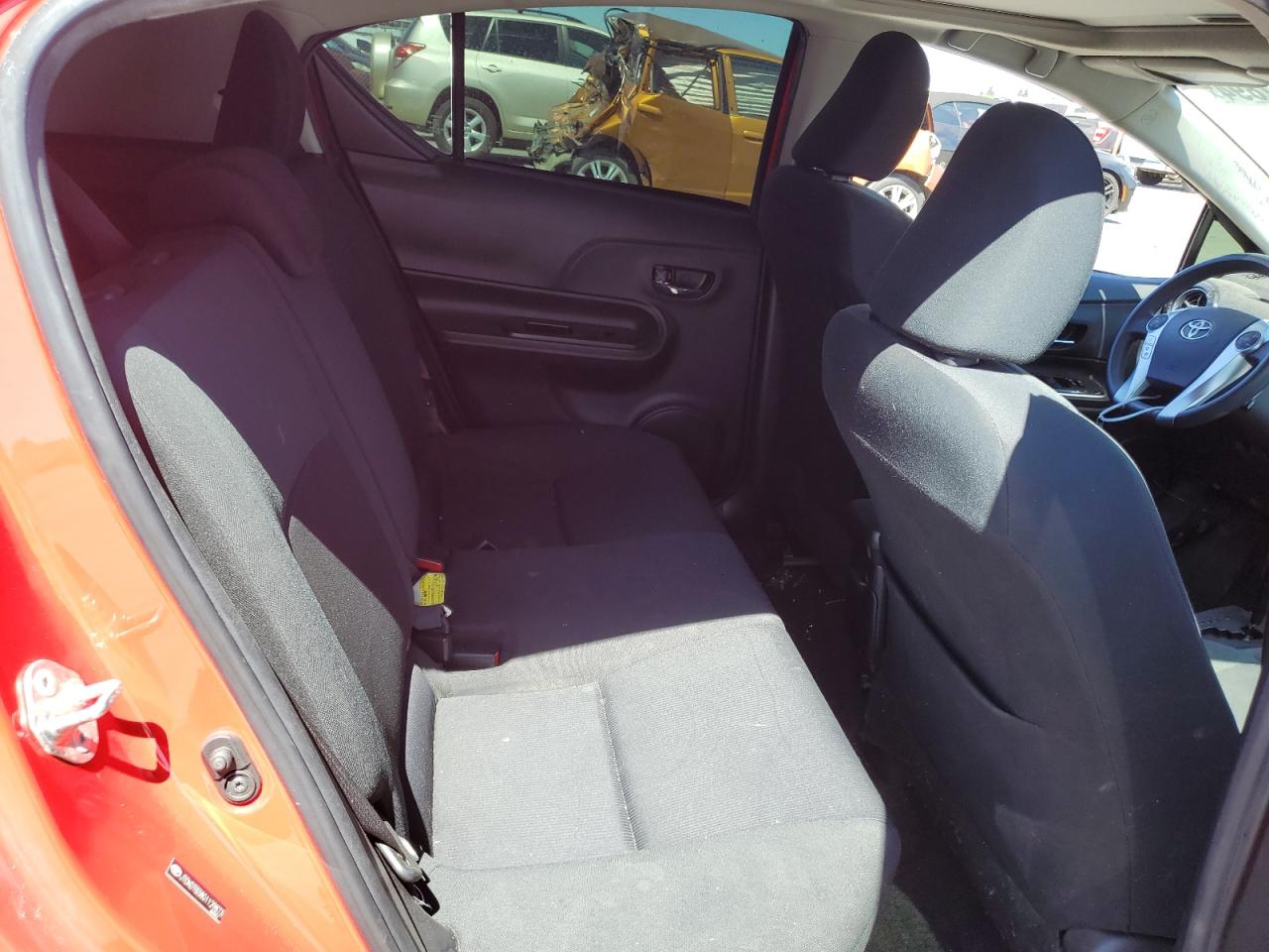 JTDKDTB38G1129873 2016 Toyota Prius C