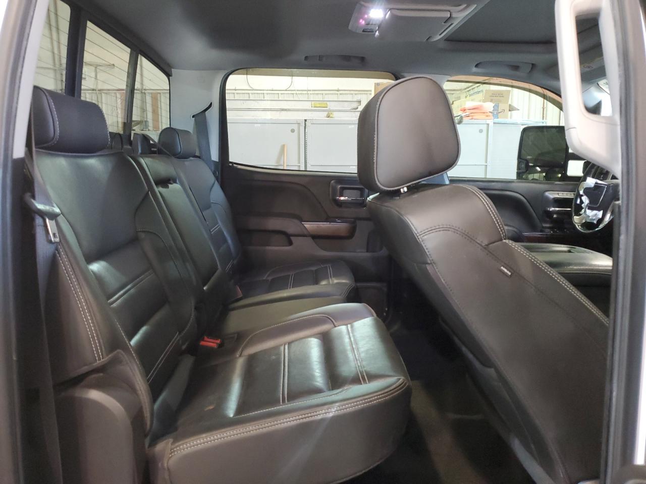 1GT42YEY6JF240497 2018 GMC Sierra K3500 Denali