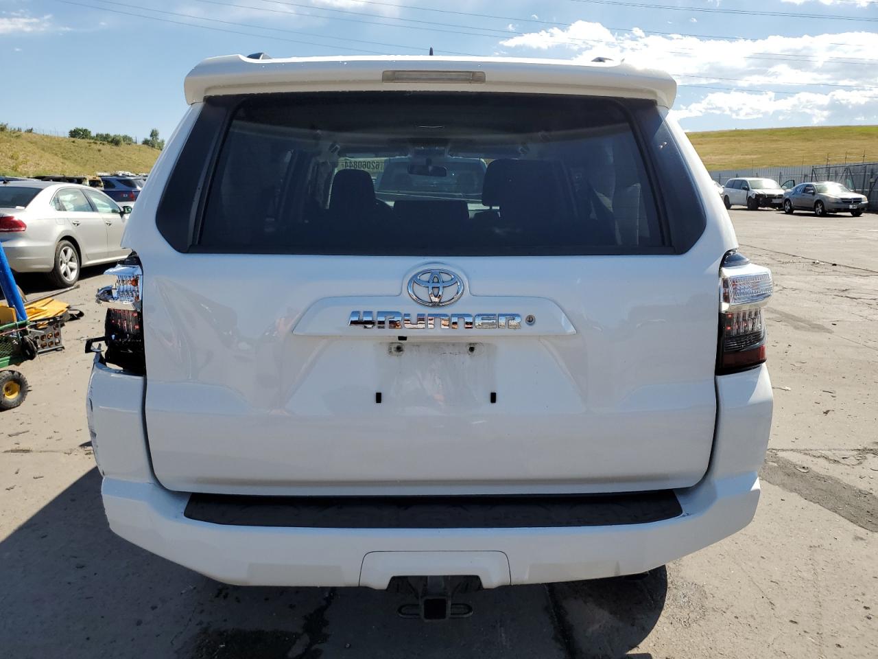 JTEBU5JRXK5668820 2019 Toyota 4Runner Sr5