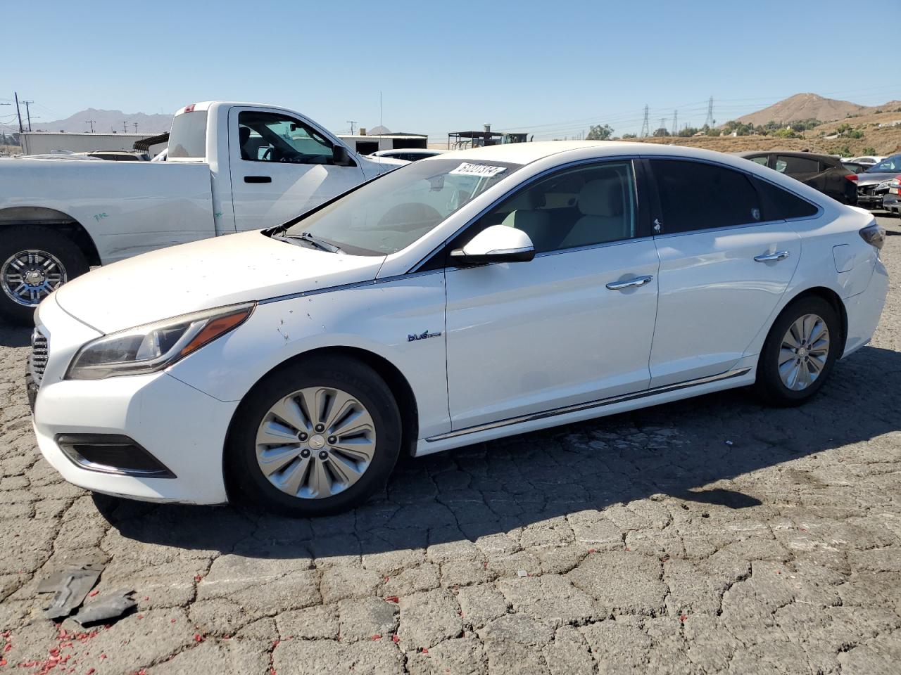 2016 Hyundai Sonata Hybrid vin: KMHE24L15GA023625