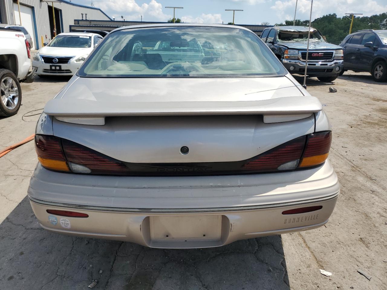 1G2HX52K2WH212181 1998 Pontiac Bonneville Se