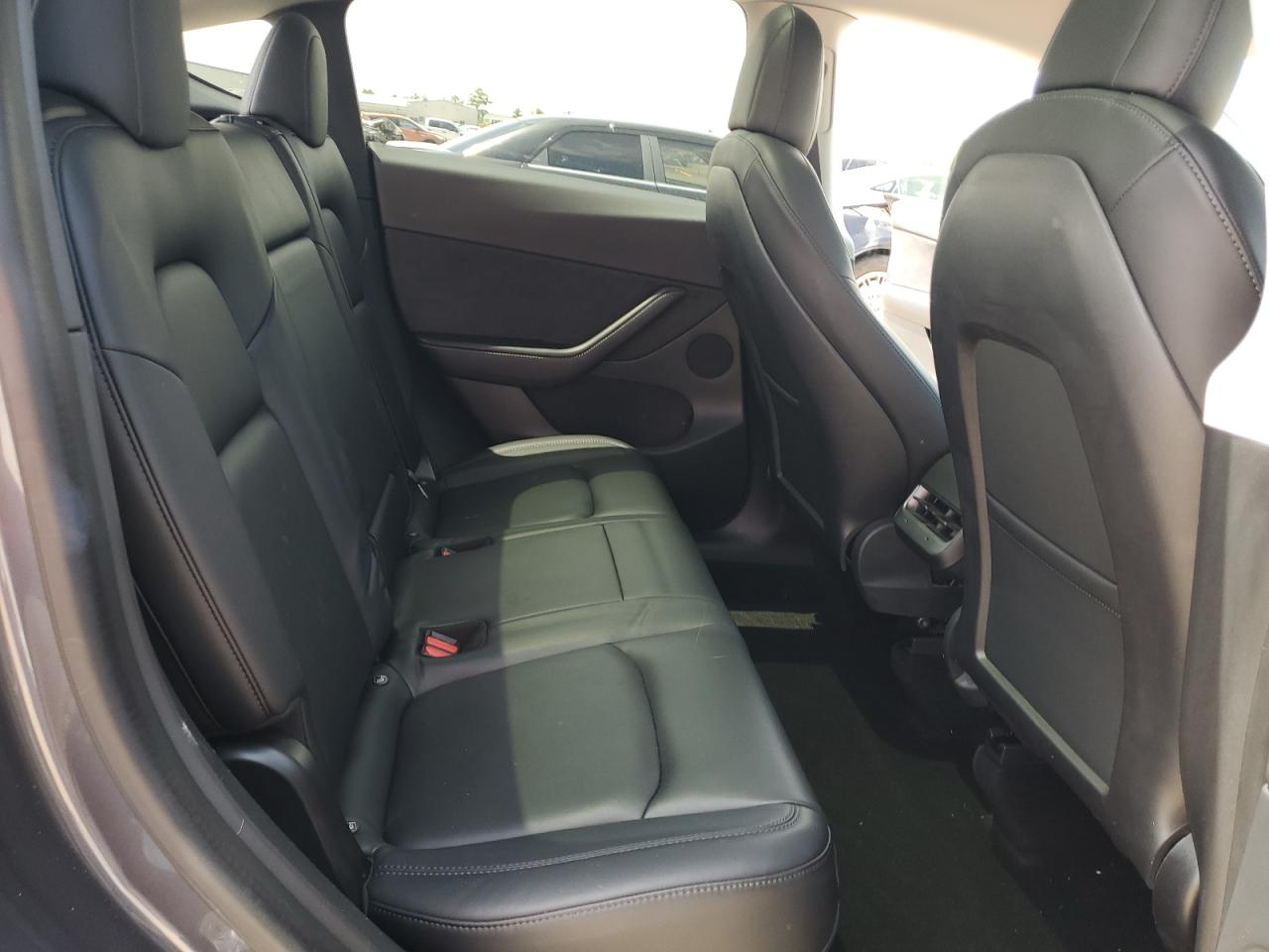 5YJYGDEE4MF083224 2021 Tesla Model Y