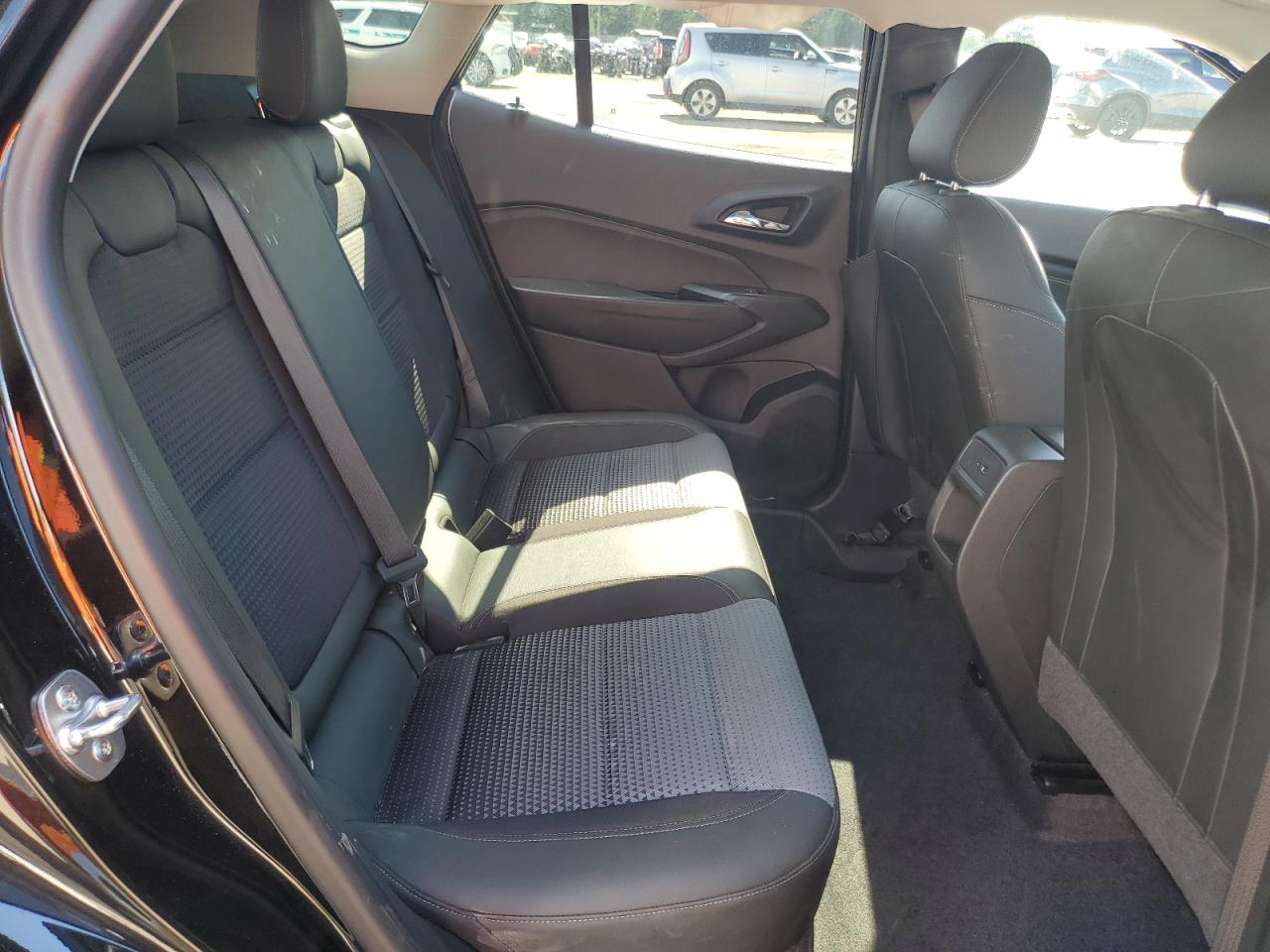 KL77LHE2XRC224111 2024 Chevrolet Trax 1Lt