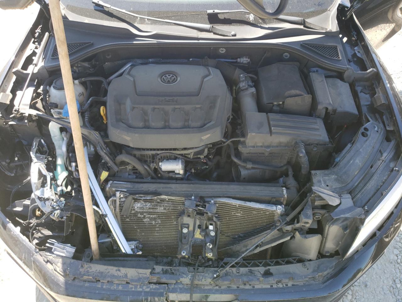 1VWBA7A31JC016275 2018 Volkswagen Passat Se