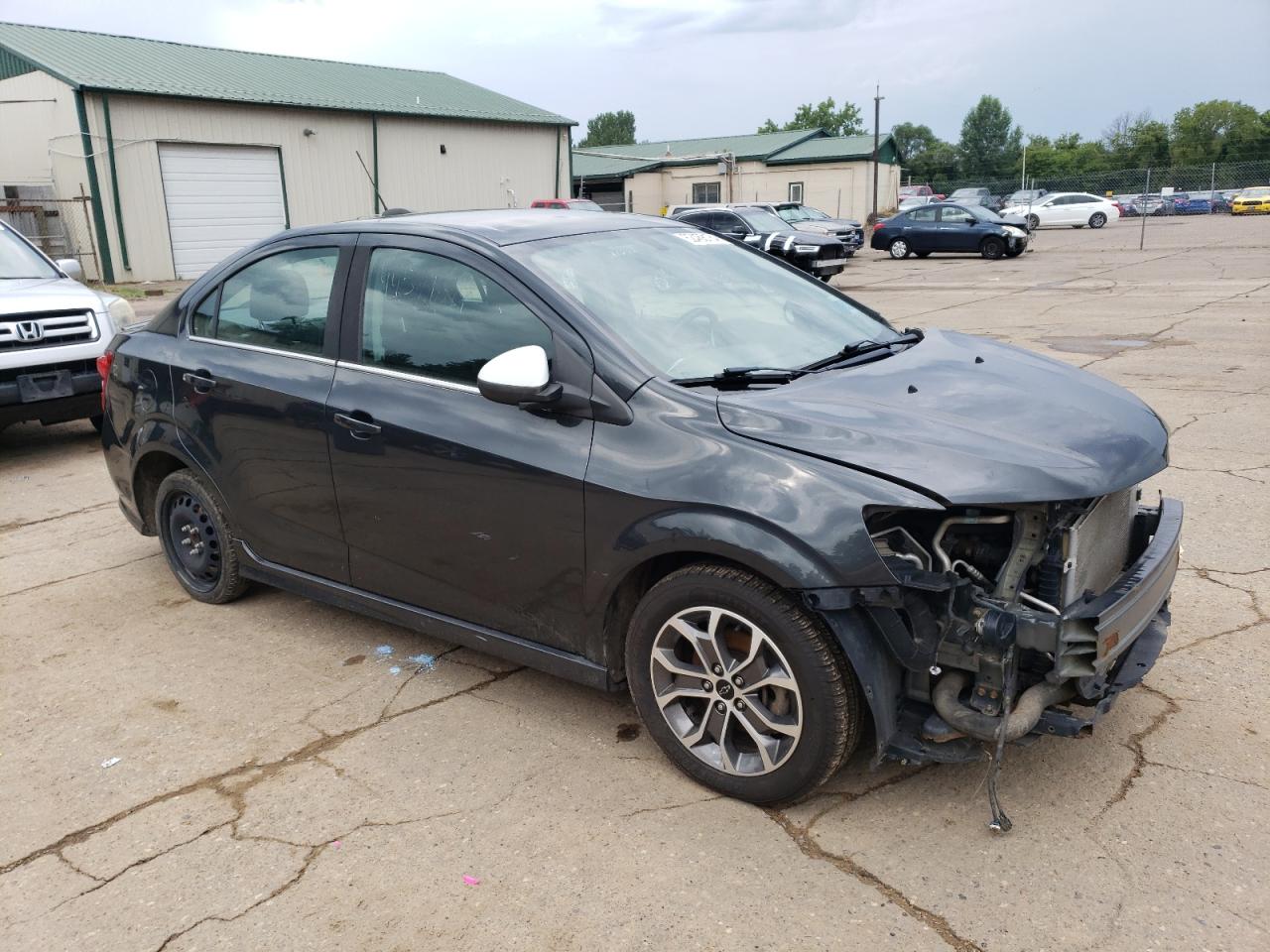 2018 Chevrolet Sonic Lt vin: 1G1JD5SB6J4117427