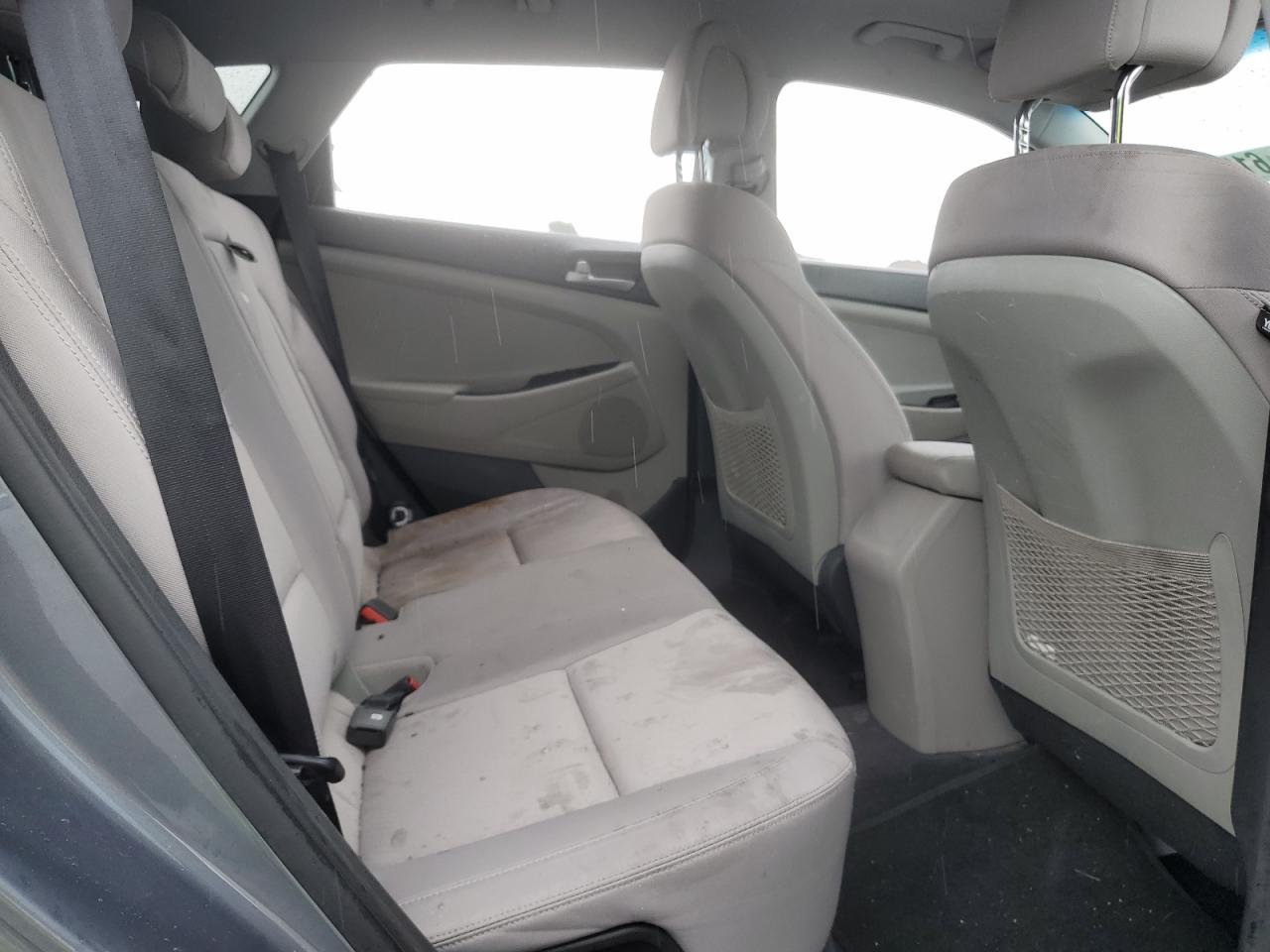 KM8J2CA47JU703909 2018 Hyundai Tucson Se