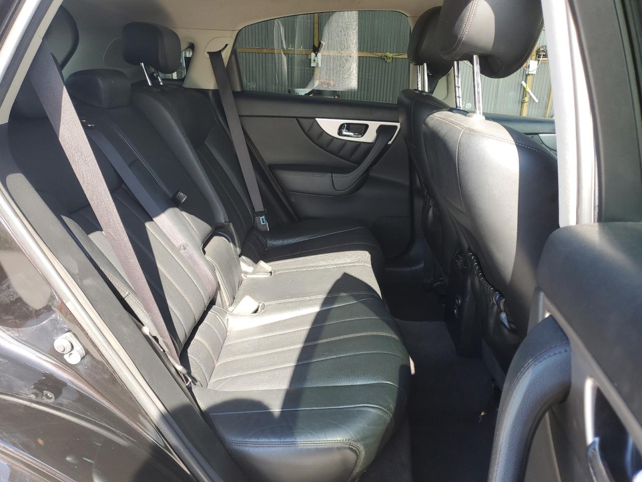 JN8CS1MW2HM414059 2017 Infiniti Qx70