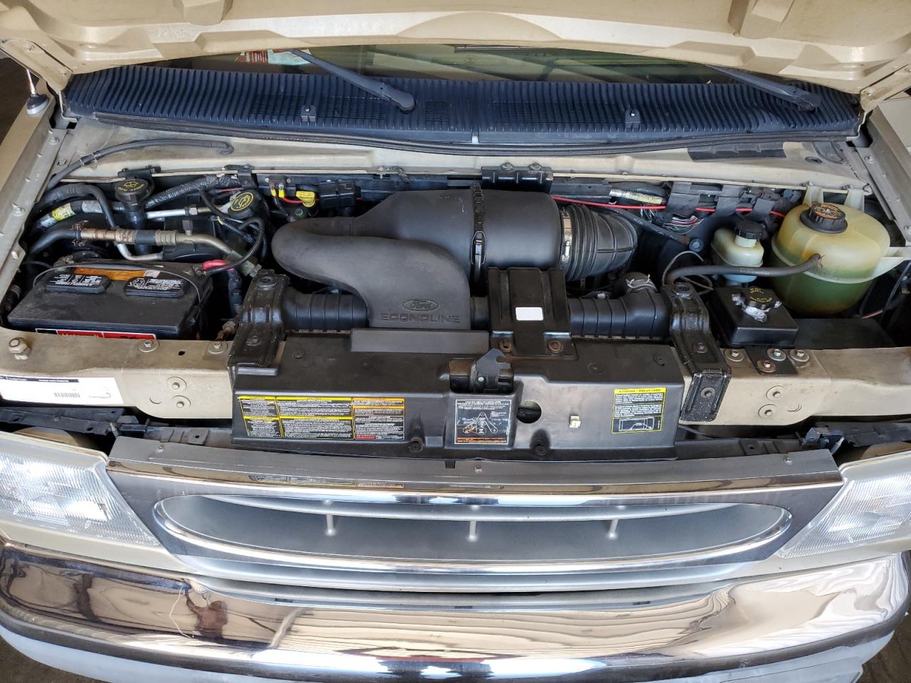 1FDRE14W4XHC25574 1999 Ford Econoline E150 Van