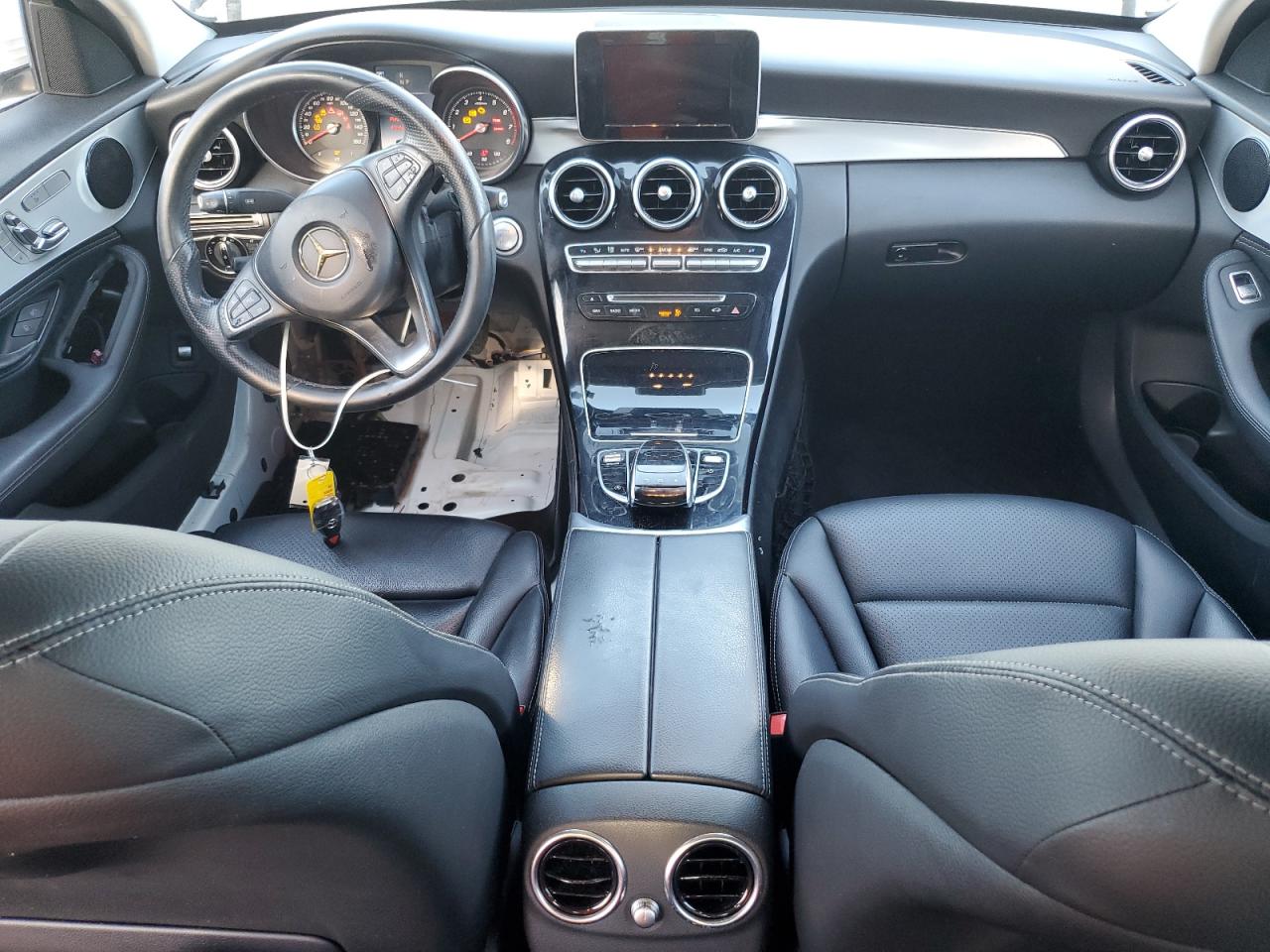 55SWF4KB8GU134571 2016 Mercedes-Benz C 300 4Matic