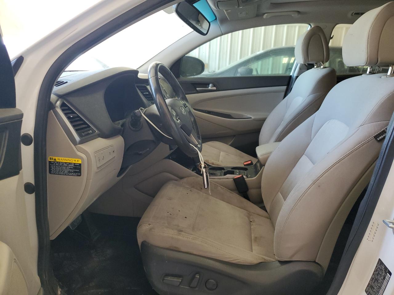 KM8J33A21JU694930 2018 Hyundai Tucson Value